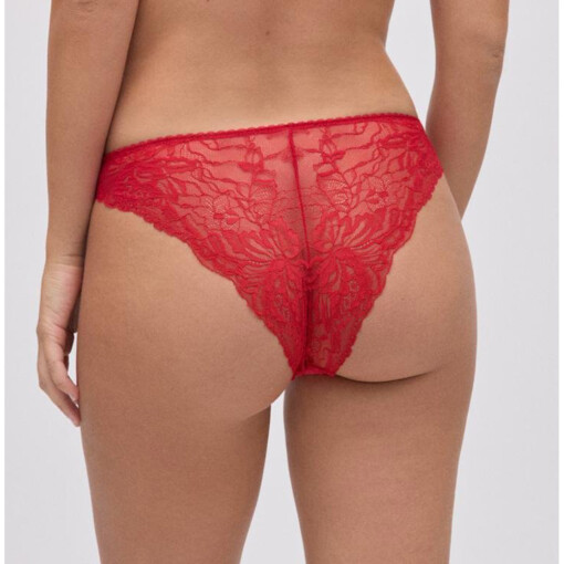 Alternative view of YSABEL MORA 10797