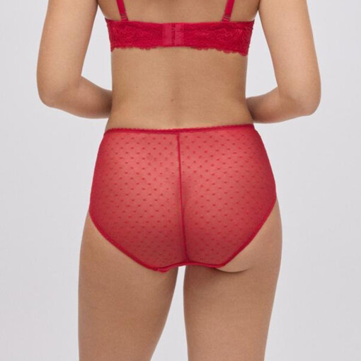 Alternative view of YSABEL MORA 10799