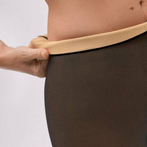 Alternative view of Ysabel Mora 16637