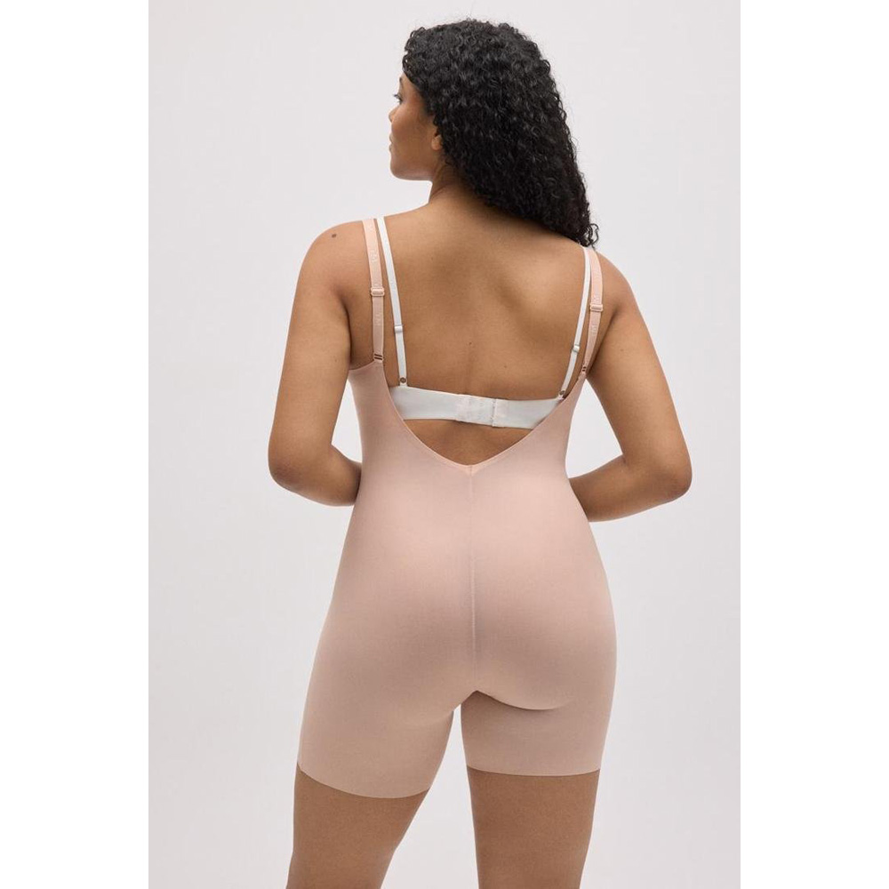 YSABEL MORA 19051 - Imagen 2