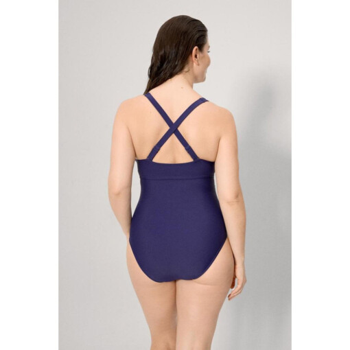 Alternative view of YSABEL MORA 83234