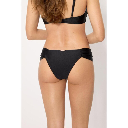 Alternative view of YSABEL MORA 83269