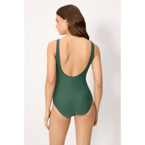 Alternative view of YSABEL MORA 83294