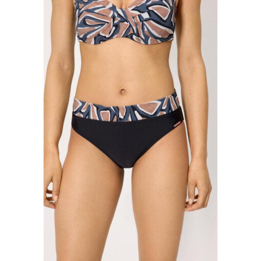 Alternative view of YSABEL MORA 83302