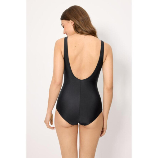 Alternative view of YSABEL MORA 83320