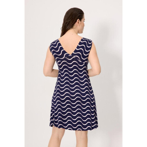 Alternative view of YSABEL MORA 86221