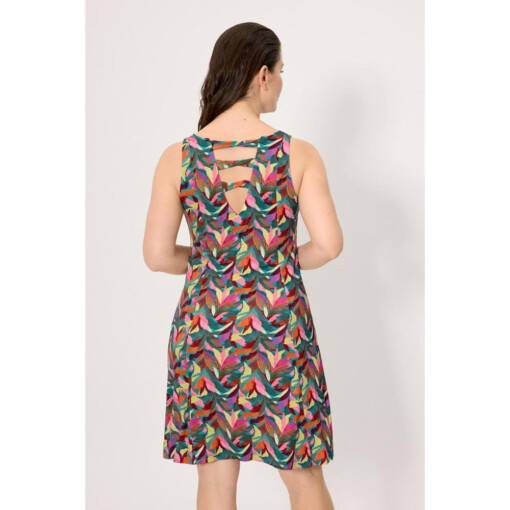 Alternative view of YSABEL MORA 86255